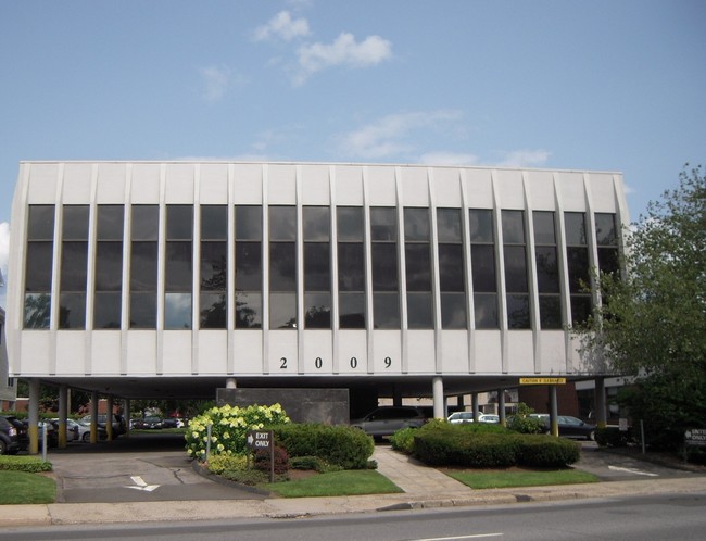 Choyce Peterson Appointed Exclusive Listing Agent for 2009 Summer Street, Stamford, CT