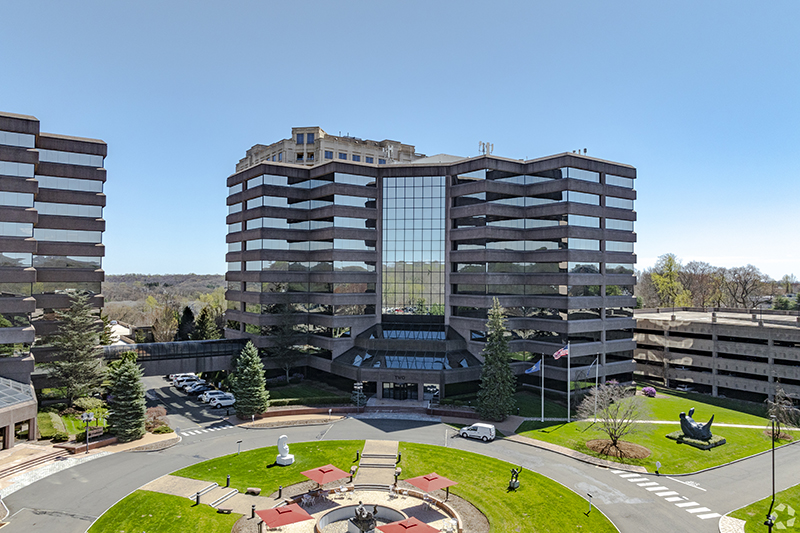shelton, ct office & warehouse lease negotiation for l’amy america